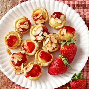 strawberry tartlets