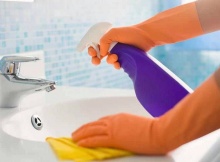 how to clean the bathroom